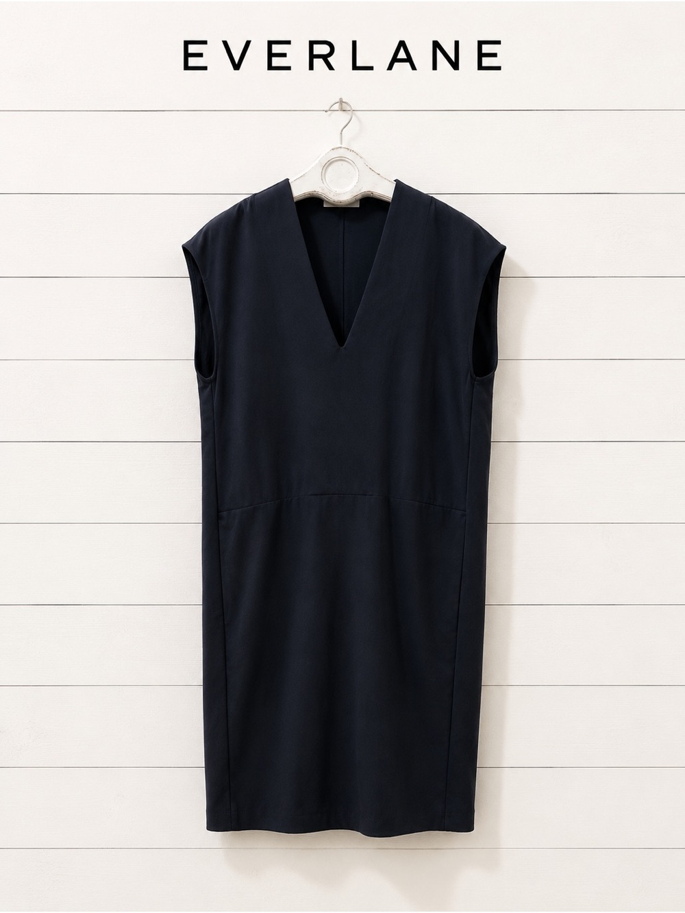 EVERLANE Black Minimalist V-Neck Dress Size 0
